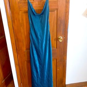 MISSGUIDED SATIN COWL MAXI DRESS